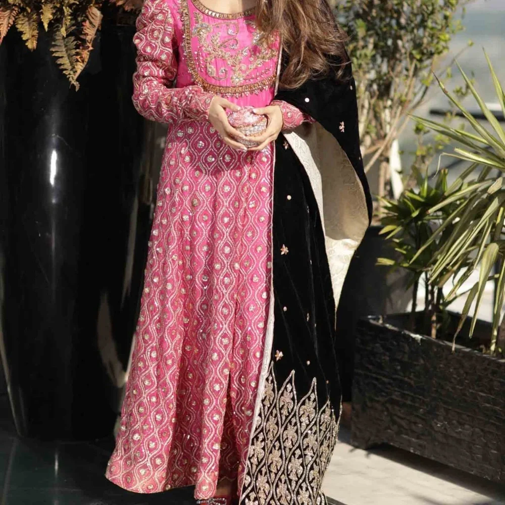 Long Kalidaar dress with matching pants - Picture 2 of 5